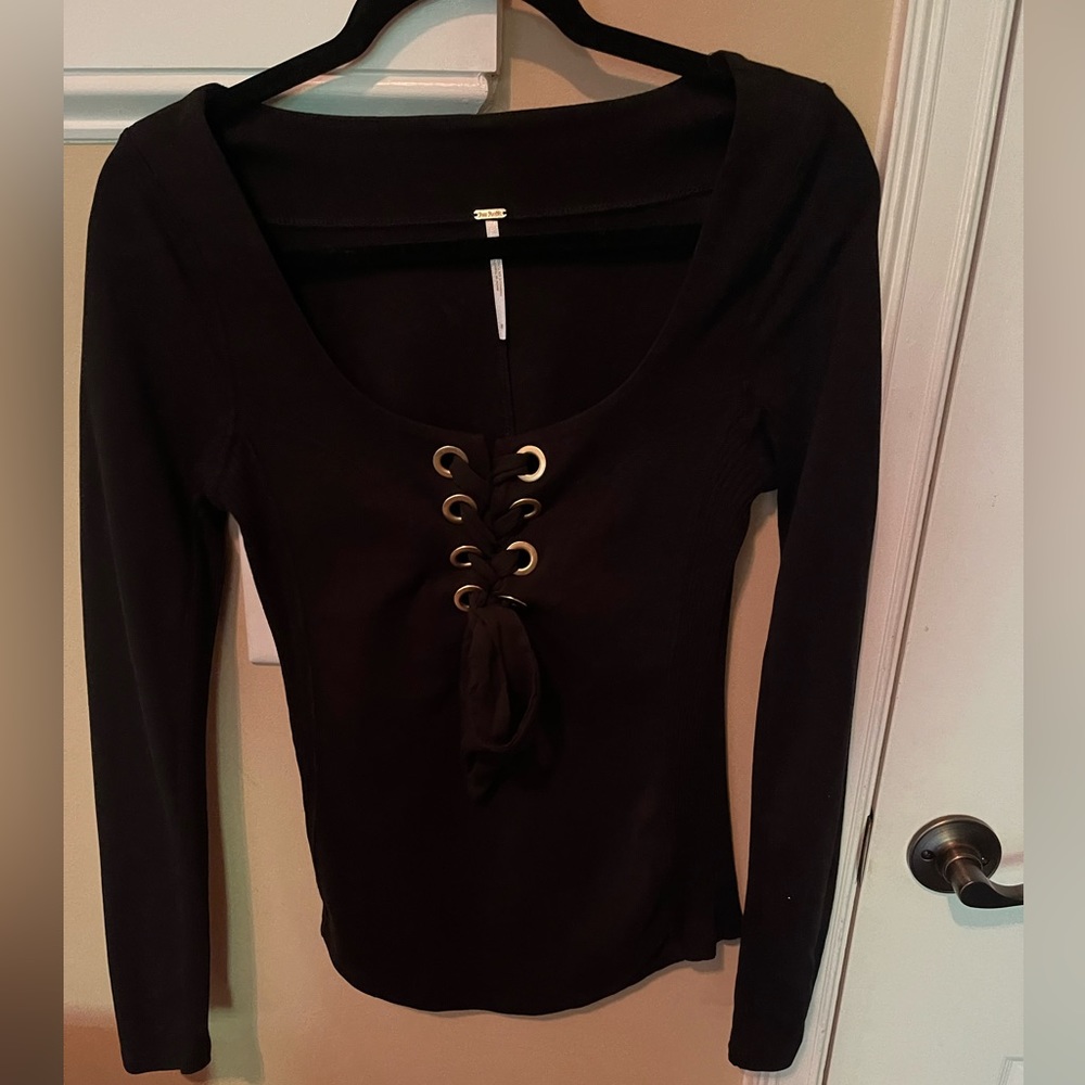 Free people black tie front t shirt size medium